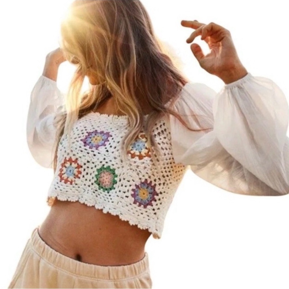 NWT Aerie Crochet Top Floral Puff Sleeves Cropped Size Large Boho Cottage
Core